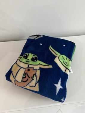 Star Wars Blue and Green Blanket